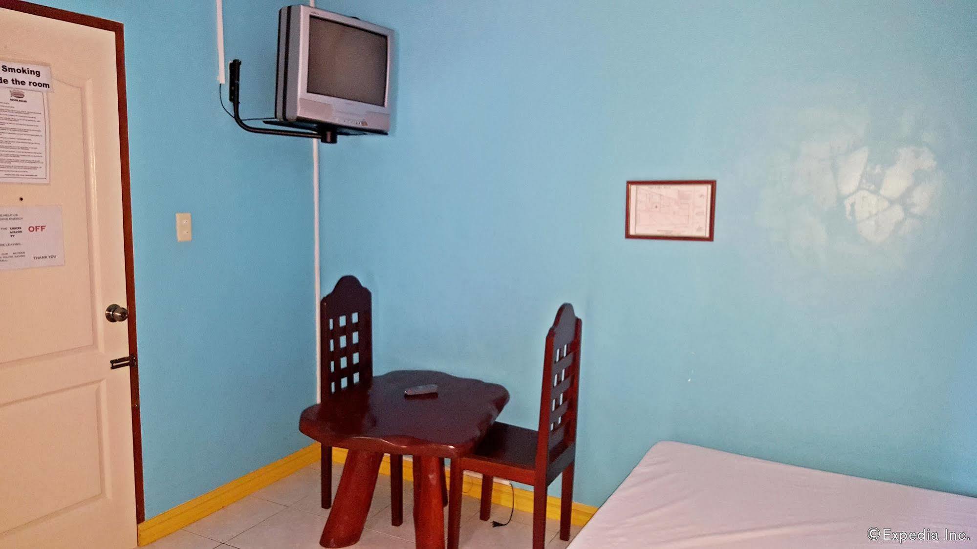 Liberty Park Pension Пуэрто-Принцеса Экстерьер фото